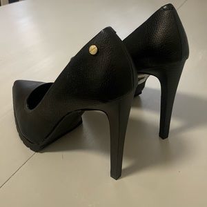 Black Heels Pumps 👠